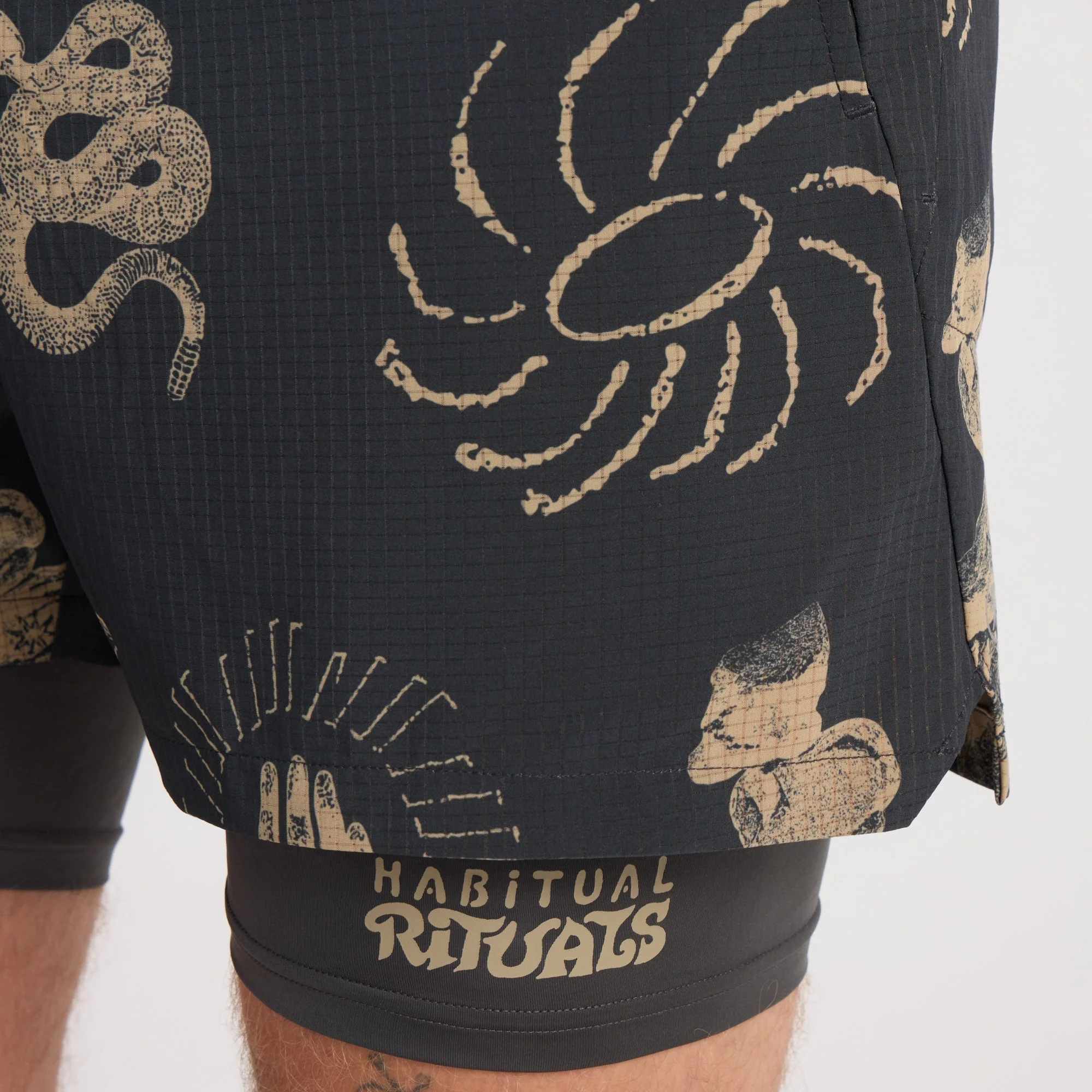 Bommer 3.5" Shorts - Onyx - Image 5
