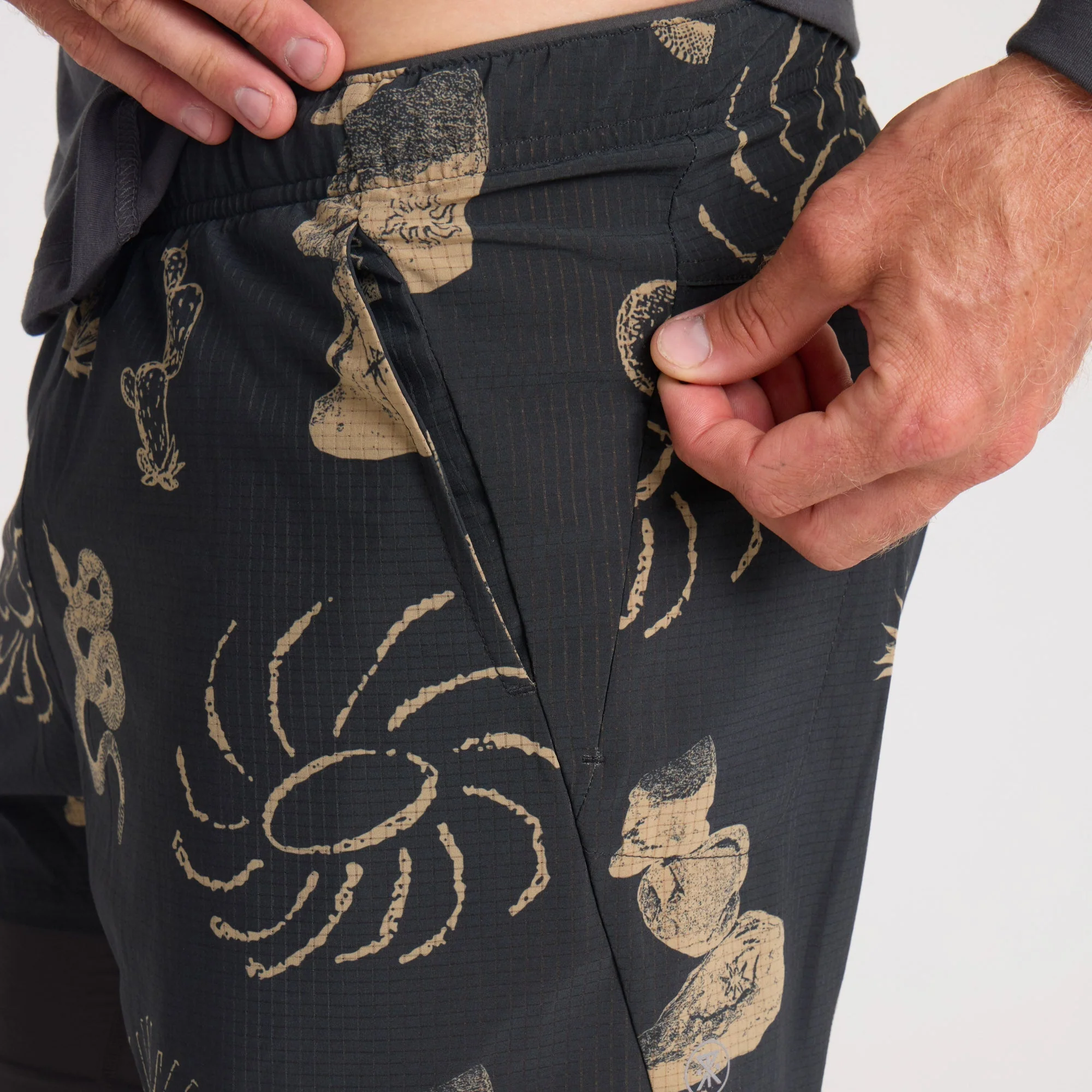 Bommer 3.5" Shorts - Onyx - Image 7
