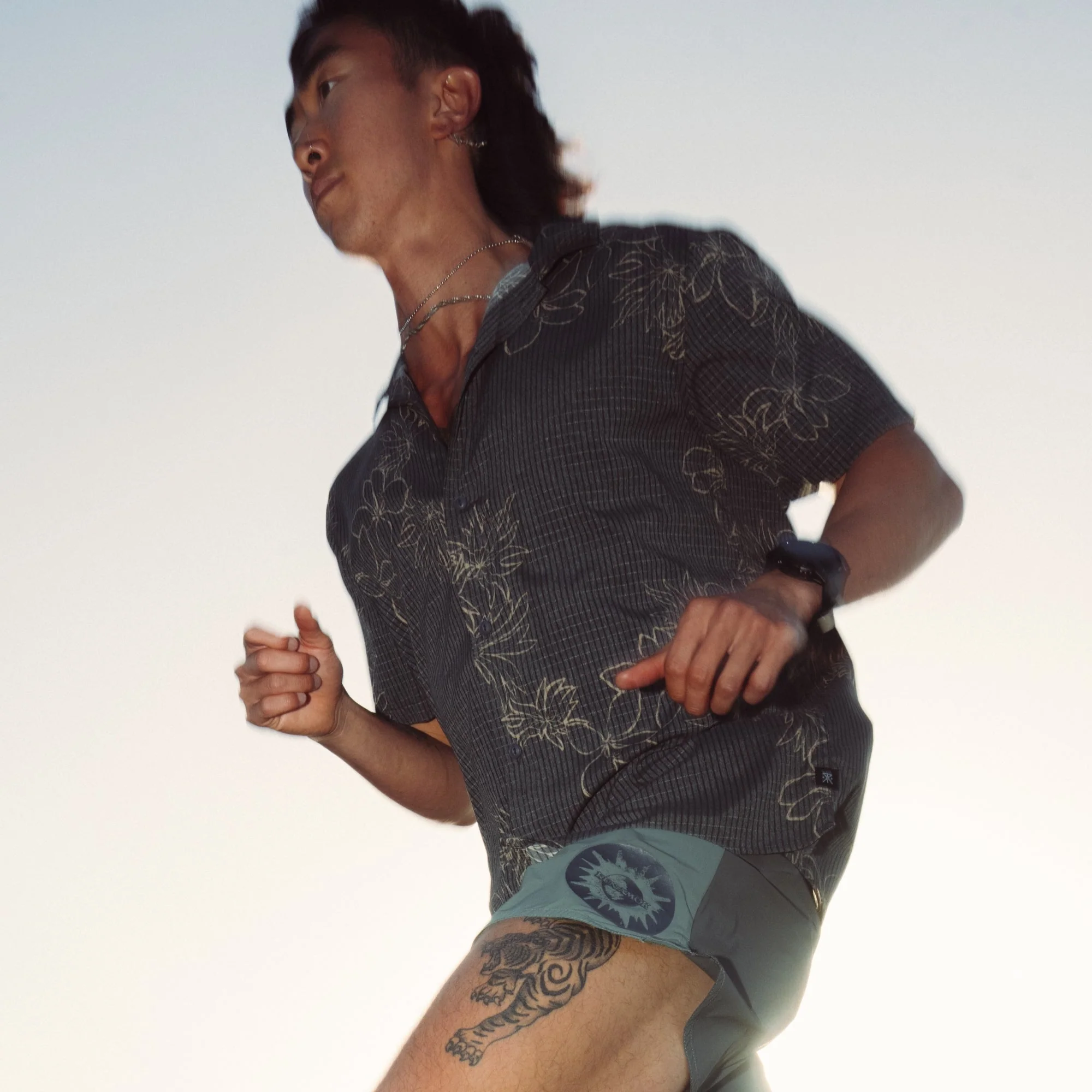 Bless Up Trail Button Up Shirt - Onyx Floral - Image 4
