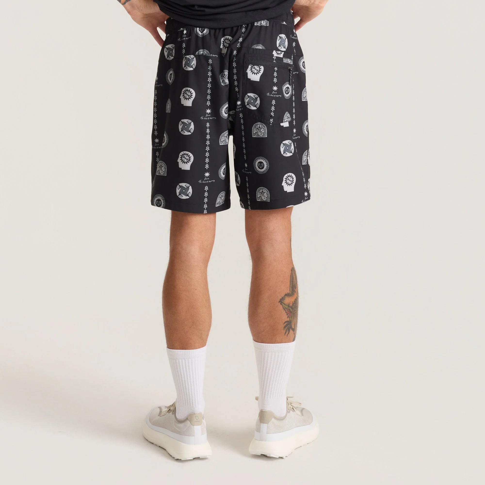 Serrano 7" Active Stretch Shorts - Black Print - Image 6