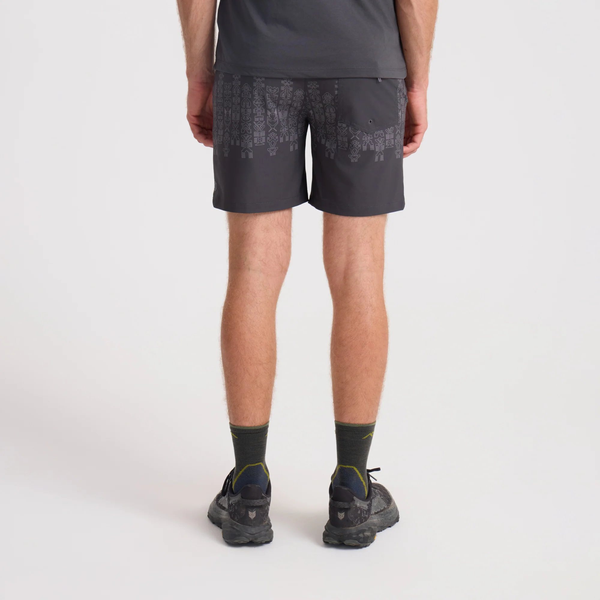 Serrano 7" Active Stretch Shorts - Charcoal - Image 4